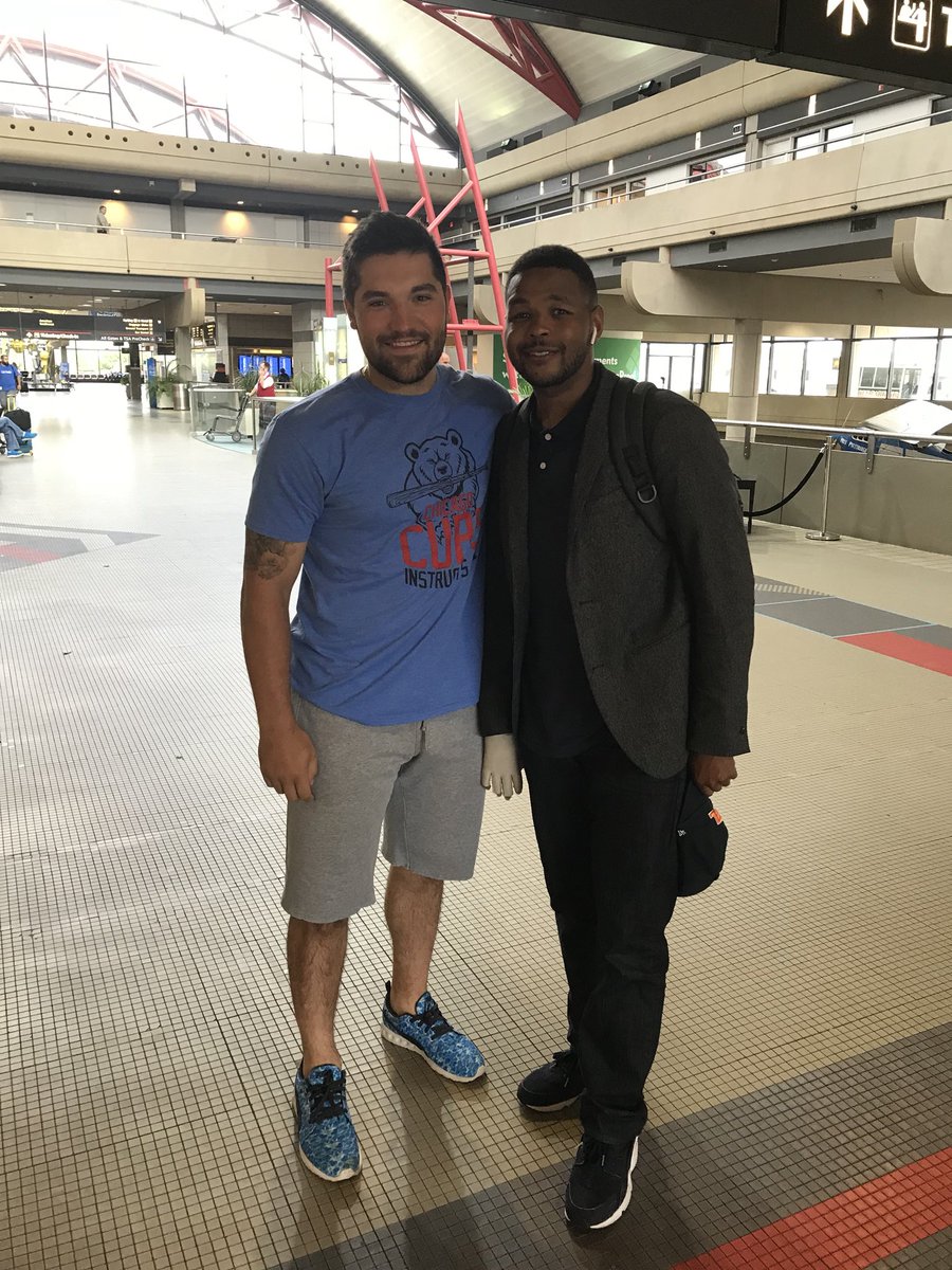 CBalego95's tweet photo. I ran into this true inspiration at the airport. Your words are truly powerful and motivating. You have helped me battle some adversity in life and have shown me true SWEAT EQUITY! Continue the path the lord has set for you. #GodBless #MakeProgressOrMakeExcuses https://t.co/dzuB9yLf5s