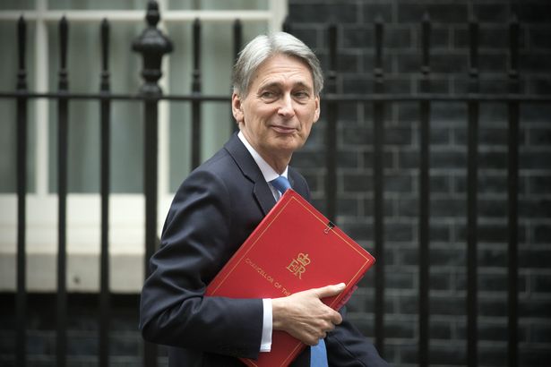 TT_Intelligence's tweet photo. Chancellor #PhilipHammond has scrapped a planned tax cut for millions of self-employed workers. The Treasury has announced that it will no longer abolish #Class2NationalInsurancecontributions (NICs) which are payable by those who earn profits of £6,205 or more per year.
#uk #tax https://t.co/zAmYTNPfPd