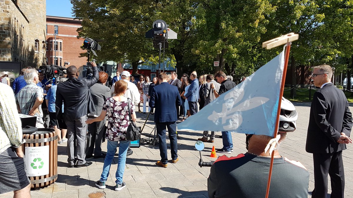 AlainLaforesTVA's tweet photo. Le chef de la #CAQ @francoislegault soutient que @JustinTrudeau n'aura pas le choix d'accepter ses demandes concernant l'immigration. #Quebec2018 #TVANouvelles https://t.co/au3rhqdKae