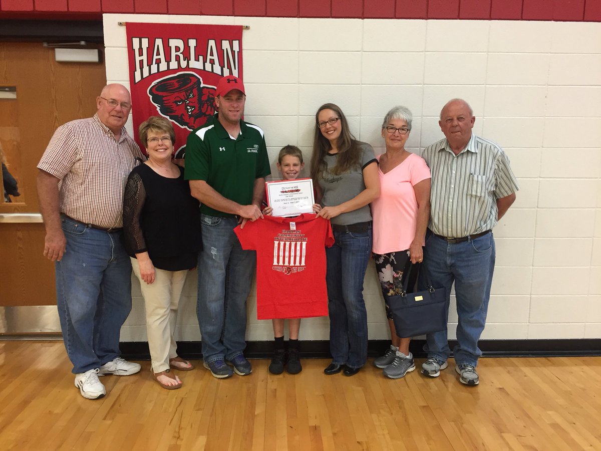 hcsdelementary's tweet photo. Joel Gross has earned his way to being named Citizen of the Week.  He is a champion at school and is an all around great kid.  Congrats to Joel and his family. https://t.co/LET7Z3lkPN