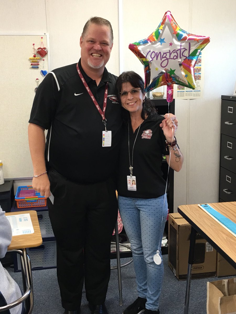 Ty_Thompson71's tweet image. Congratulations to Ms. Reoven; Stoneman Douglas High School’s Teacher of the Year! Well deserved! 🦅🦅