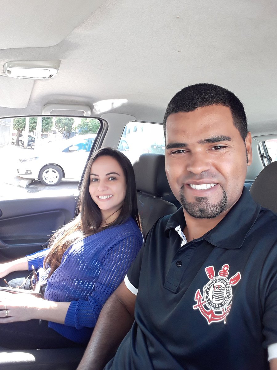 FabianoLopesDe5's tweet photo. #classicoJA timão com esposa https://t.co/d0LQpApzBP
