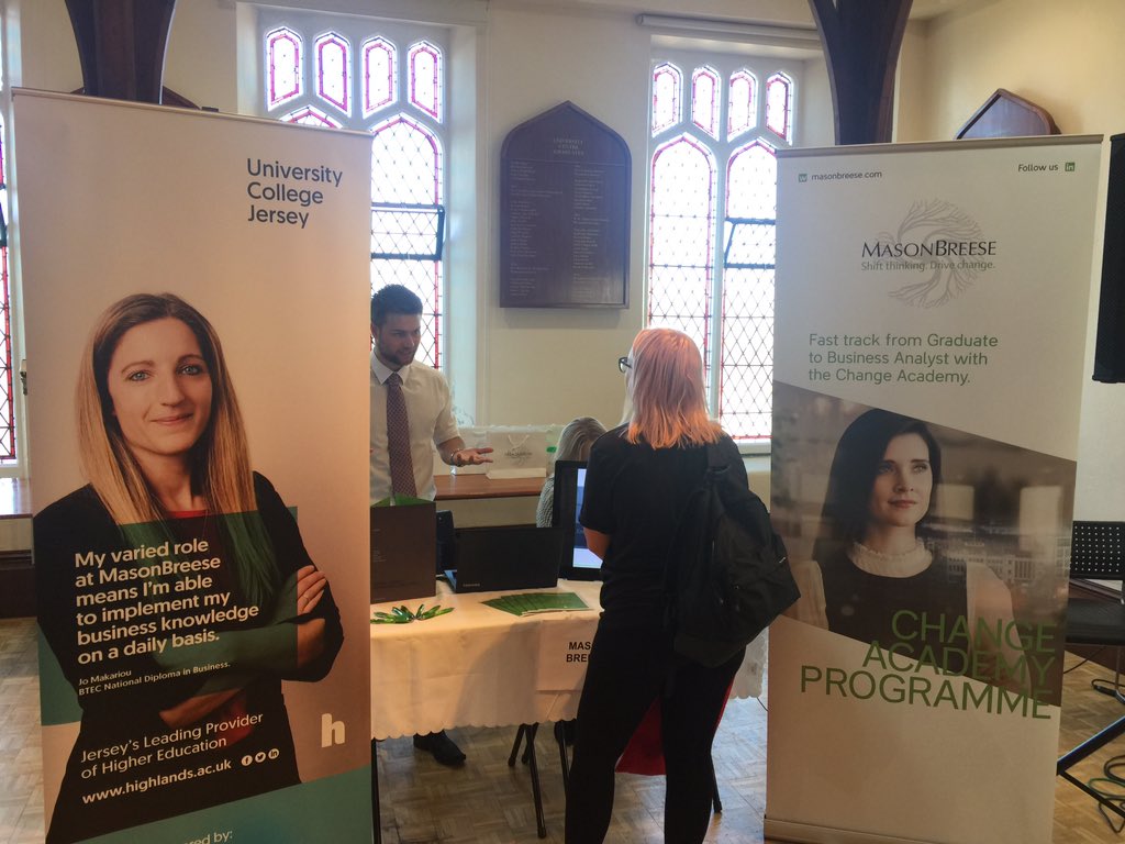 Highlands_JSY's tweet photo. Our #universitycollegejersey sponsors are here too! Hi @MasonBreeseCI. Come and have a chat with them about their fantastic graduate opportunities and their Change Academy #masonbreese #ucj #highlandsJSY #HighlandsFreshersFayre https://t.co/PfLpcy5KIx