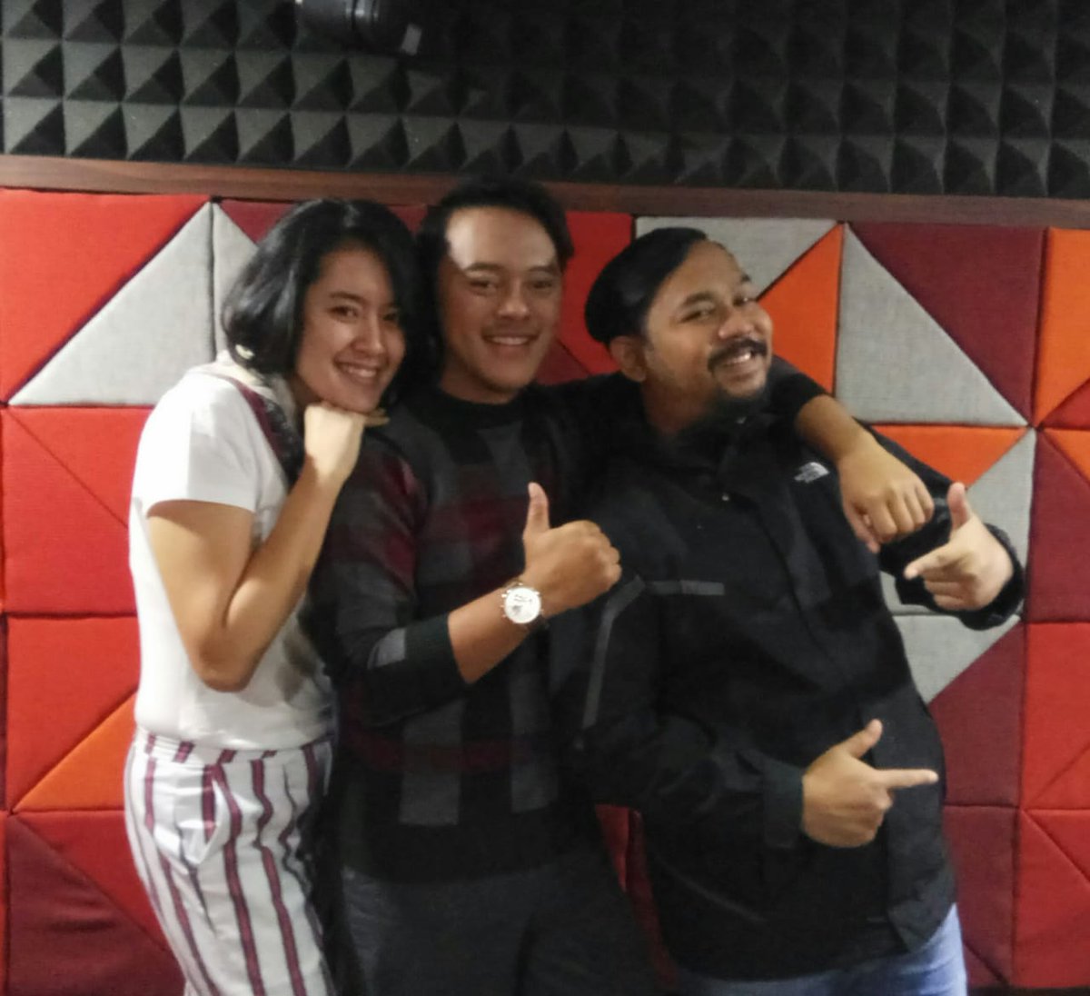 الوسم Dangdutsinger على تويتر