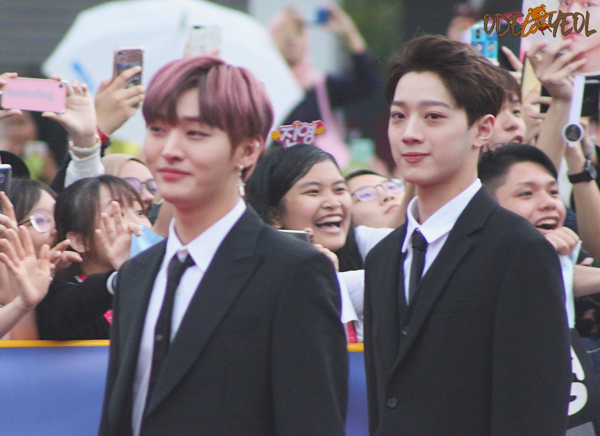 odetoyeol's tweet photo. 180907 HALLYUPOPFEST Red Carpet - GUANLIN ❤️ #라이관린 #KUANLIN #HALLYUPOPFEST https://t.co/qkKaUMGC5D