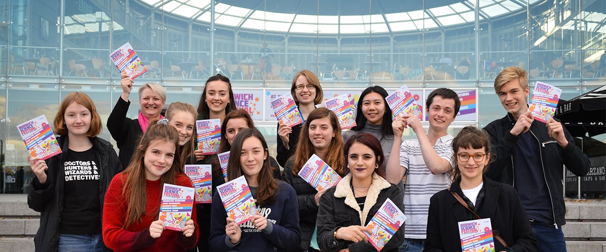 NorwichSciFest's tweet photo. Aged 16-21? Want to get a head start in science communication? Our #YoungCommsTeam, in partnership with @YN_AF, is an ideal opportunity to get some great experience, working with @bbcvoices @BBCNorfolk @Concrete_UEA &amp; photographer Jeremy Webb. https://t.co/dTECyORGz4 https://t.co/m3bwe3eREW