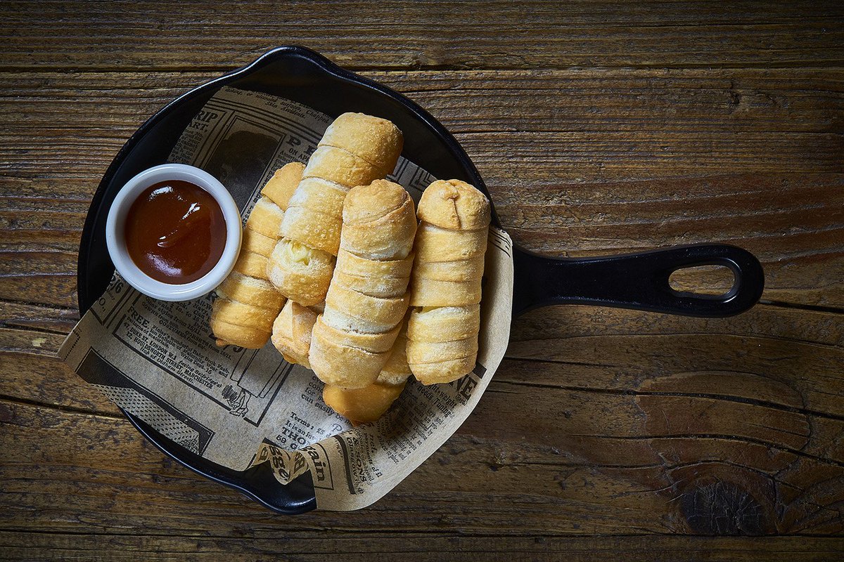 Este fin de semana no podrás resistirte a los increíbles tequeños de @bartolomeokitchen. ¡Te esperamos en <a href="/marketbarcelo/">Food Market Barceló</a>! 😋 #foodmarketbarcelo #mercadobarcelo #madrid #españa #gastronomia #musica #planesmadrid #findesemana #viernes #tequeños #bartolomeo