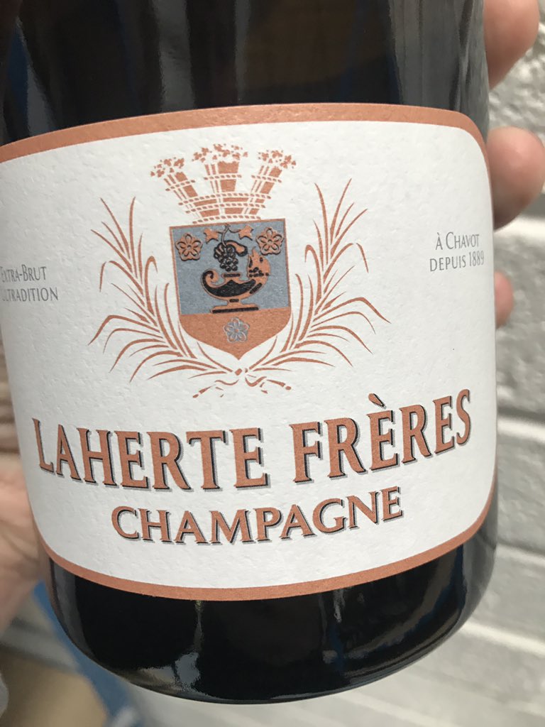 With Champagnes like this one... Pinot Meunier is definitely back on trend. 
siyps.com/product/champa…
#PinotMeunier #LaherteFreres #Champagne #GrowersChampagne