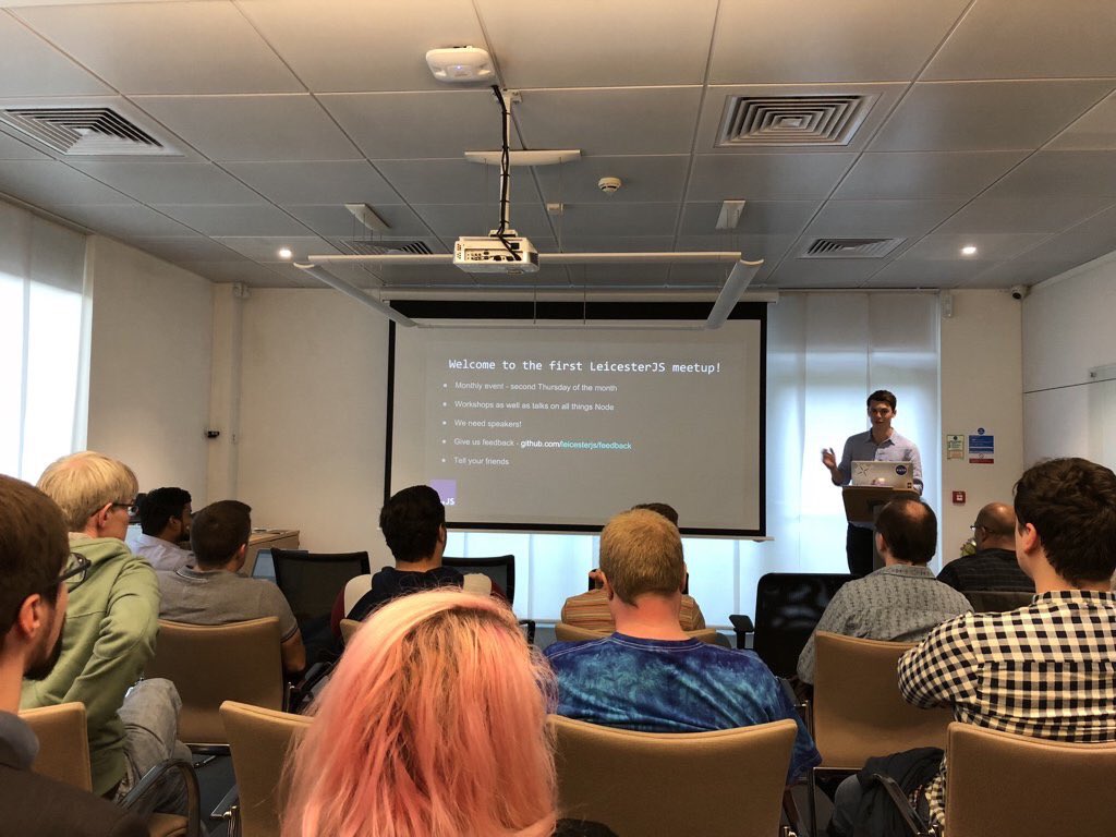 leicesterjs's tweet image. Thank you all for coming to the first #leicesterjs meetup. Here are some photos from last night! (Credit to @Brunty and JamesW)