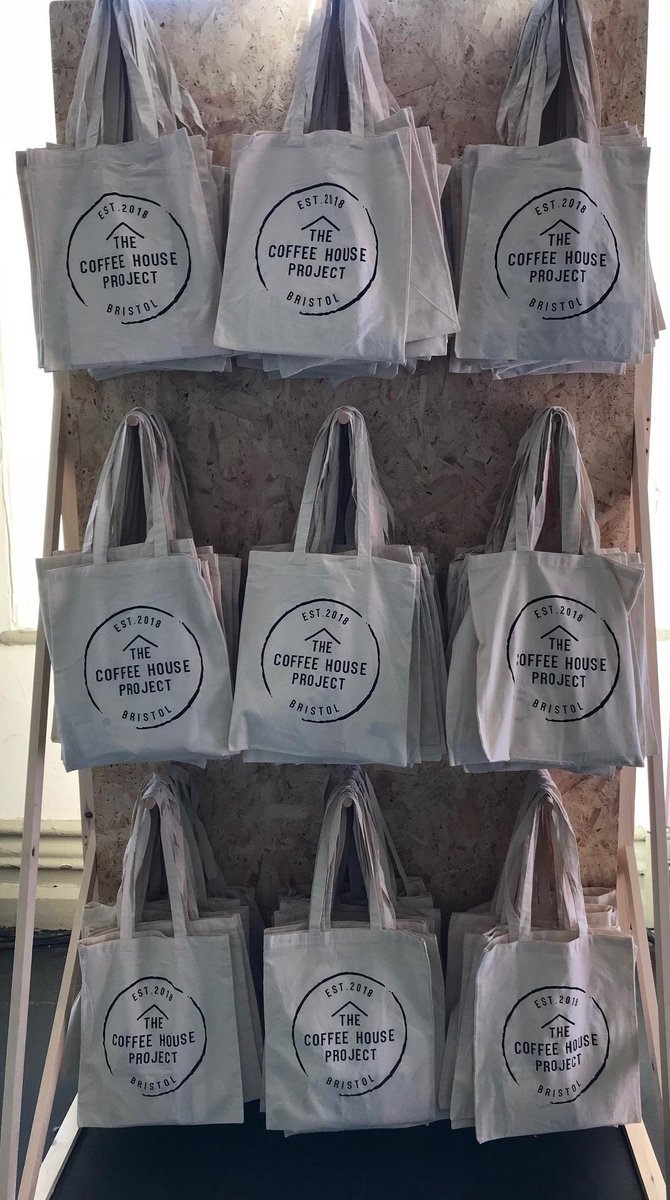 huskup_eco's tweet photo. Doors open, bags out... @chpbristol getting underway with a fab line-up of talks, workshops, music, food... and coffee! If you like any of that, #chpbristol is the place to be #reusablecup #wheresyourhuskup #alwaystimeforacoffee #coffee https://t.co/vREDVo62Gr