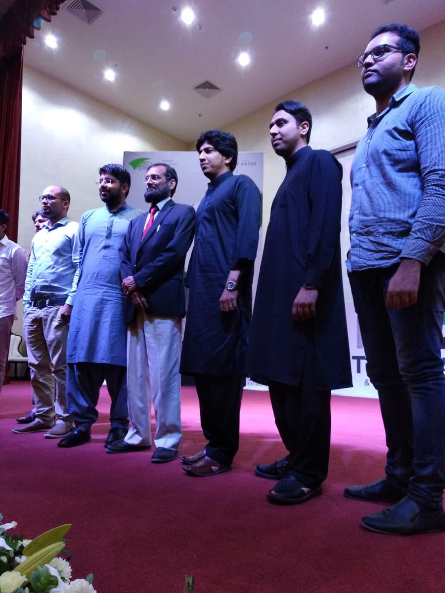 AtifPathan24's tweet photo. پاک سر زمین پارٹی یو اے ای کی سینٹرل ایگزیکٹو کمیٹی کا اہم اجلاس دوبی میں منعقد ہوا۔ اجلاس کی صدارت محمد عاطف خاں نے کی ۔ڈاکٹر محمد اکرم چوہدری ۔ حسیب احسن ھاشمی ۔فرحان میمن ۔ فیضان ۔ عمر بٹ ۔ عمیر ۔ سعود صدیقی ۔ نوید ۔ امیر عثمان نے شرکت کی
#6September2018 https://t.co/HLBXQltzfi