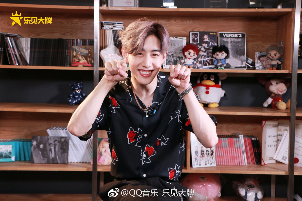 MarkTuanPT's tweet photo. [Info] Weibo de QQ Music Le Jian Da Pai com o #Mark https://t.co/hA6IUNFAxg