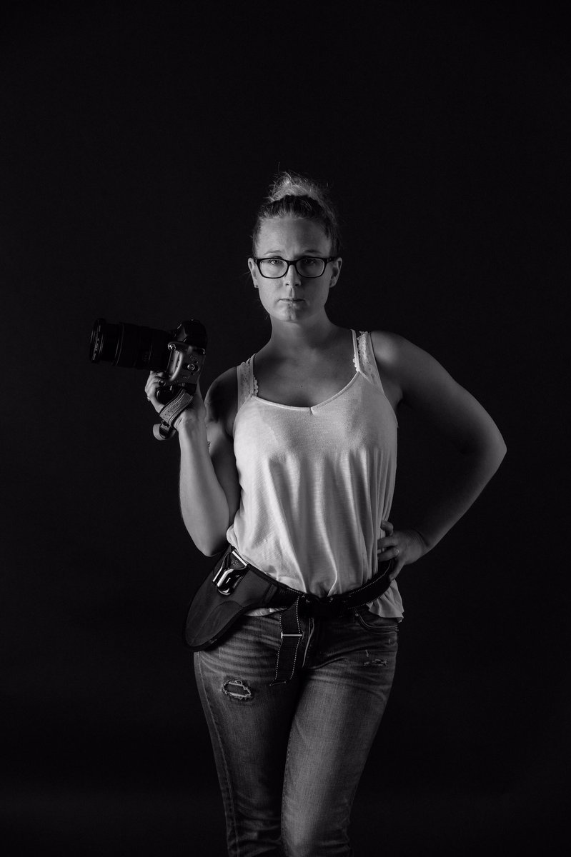 4girlsglamour's tweet photo. This babe is killing it, making all women look and feel beautiful!  #boudoirphotography #hotwife #momboss #hottie #scurve #bethebestyou https://t.co/OhfFvfb3yr