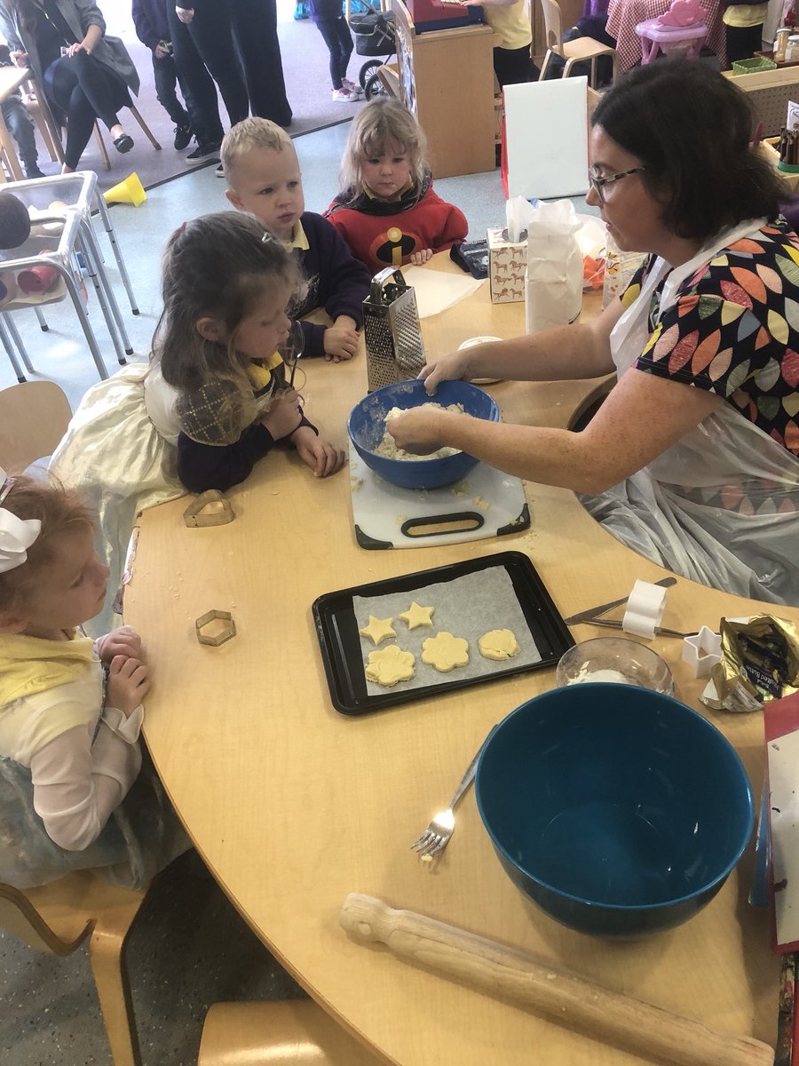 netherweans's tweet image. Baking shortbread shapes with Mrs M today for our snack #bakingexperience #learninglifeskills 👩‍🍳