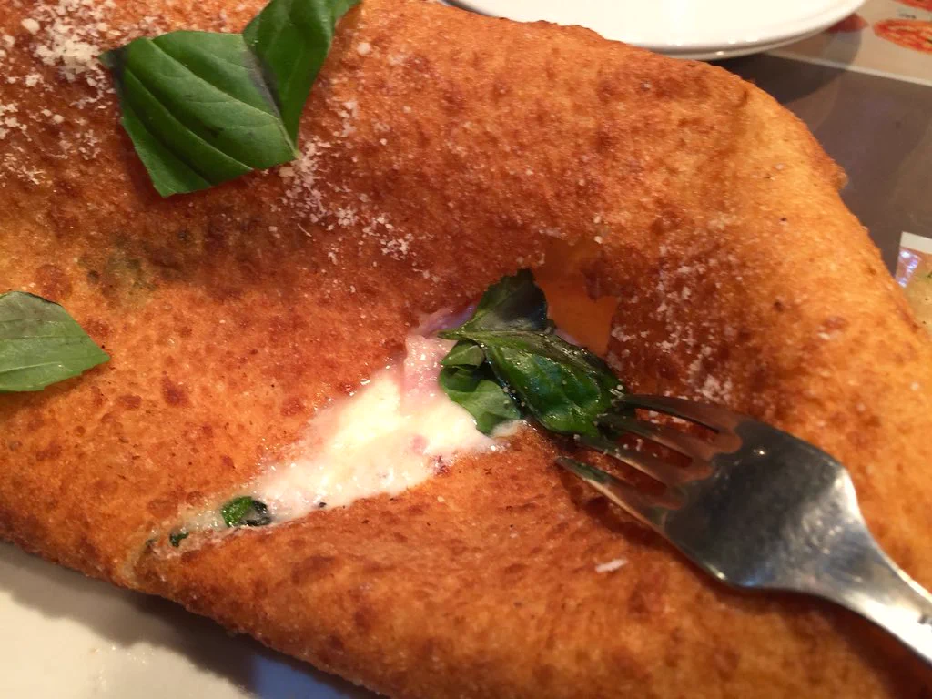 これは美味しそう！絶対食べたいピザ！