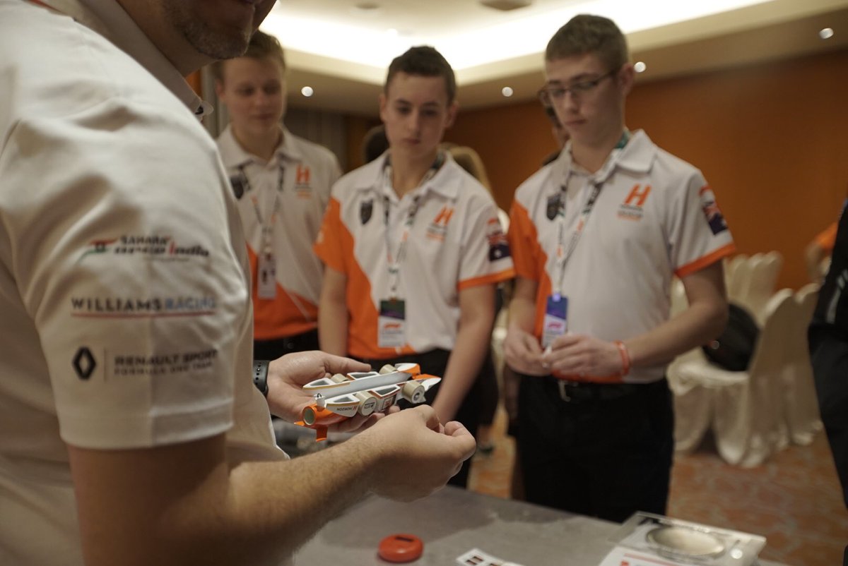 STEMRacingHQ's tweet image. This year’s challengers rev up for the grid #RacingInSingapore #F1SWFMoment @F1NightRace