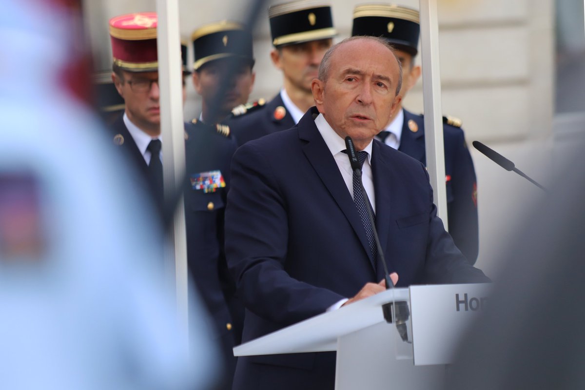 gerardcollomb's tweet image. Qui peut admettre qu’un sapeur-pompier soit assassiné parce qu’il va porter secours à une personne décrite comme en détresse ?
Non ce n’est pas possible qu’un sapeur-pompier puisse trouver la mort pour secourir la vie. 
Nous ne pouvons l’accepter. Je ne l’accepterai jamais.