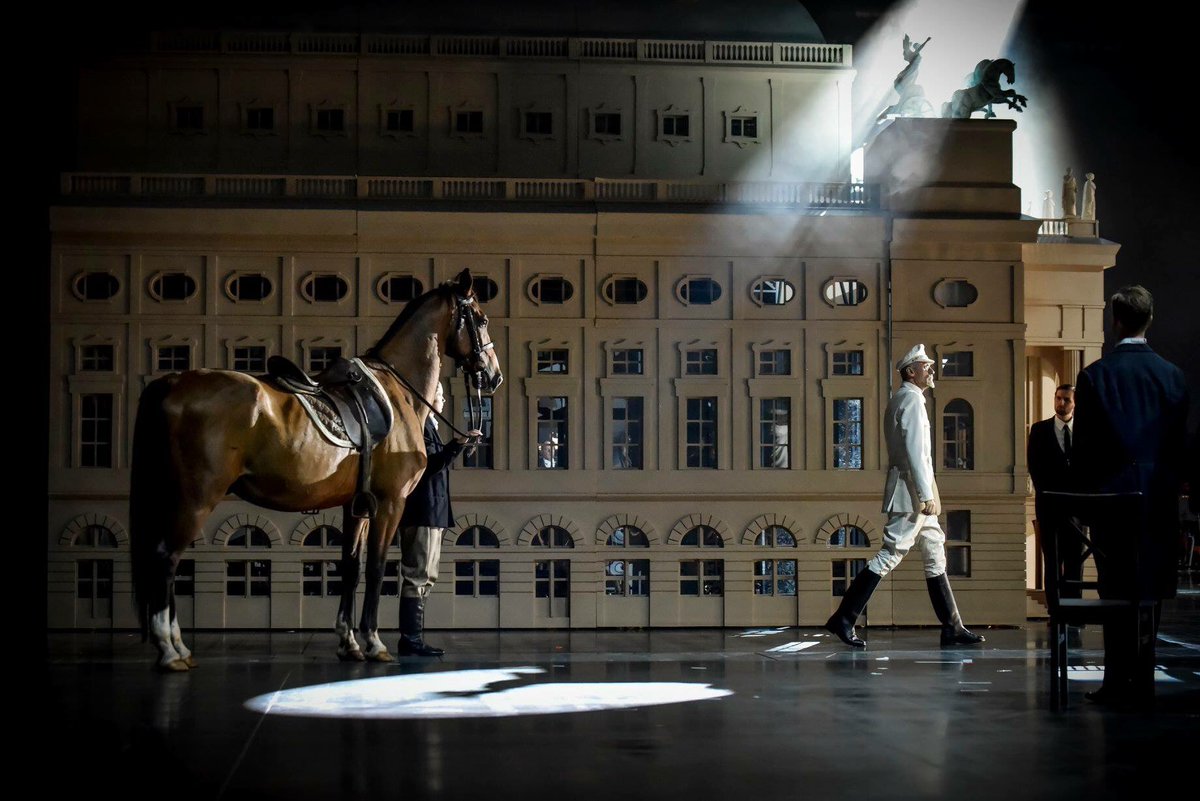 Národní divadlo Brno tweet media