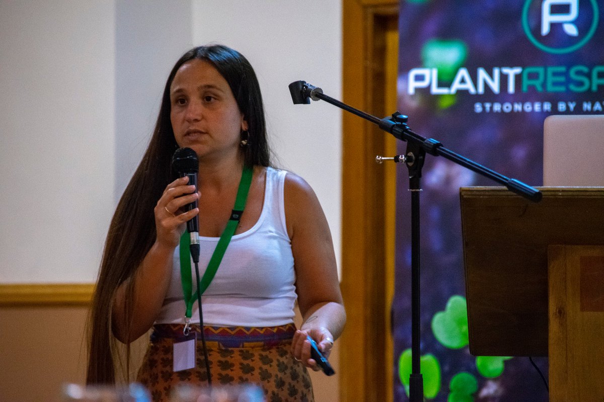 PlantPepRec2018's tweet photo. ➡️ Maria Florencia Ercoli
🌍 University of California Davis, USA
📝 The microbial peptide RaxX modifies the host environment by mimicking a plant peptide hormone
#PlantPeptidesReceptors2018 https://t.co/5yTN5ejDxI