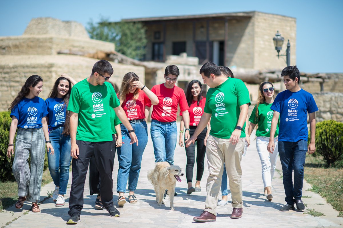 bakuexpo2025's tweet photo. Our group of promising Azerbaijanis were supported by a furry friend as they promoted the ways in which #BakuExpo2025 would develop the futures of education, health and work for the benefit of individuals across the world
#Groupof25 #DevelopingHumanCapital https://t.co/35cDjkJbkF
