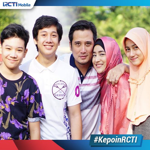 Potret Keakraban Keluarga Ferdy Di Tukang Ojek Pengkolan