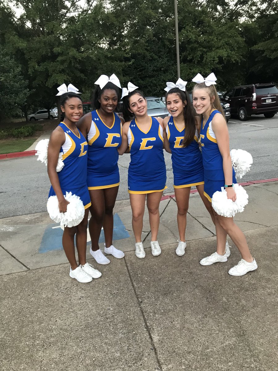 Spending the morning welcoming students at Lake Windward School! Hoping to see everyone tonight under the Friday Night Lights supporting <a href="/HoochFootball/">Chattahoochee HS Football</a> !💙💛😸 #hoochcheer #hoochcommunity #happyfriday #gameday