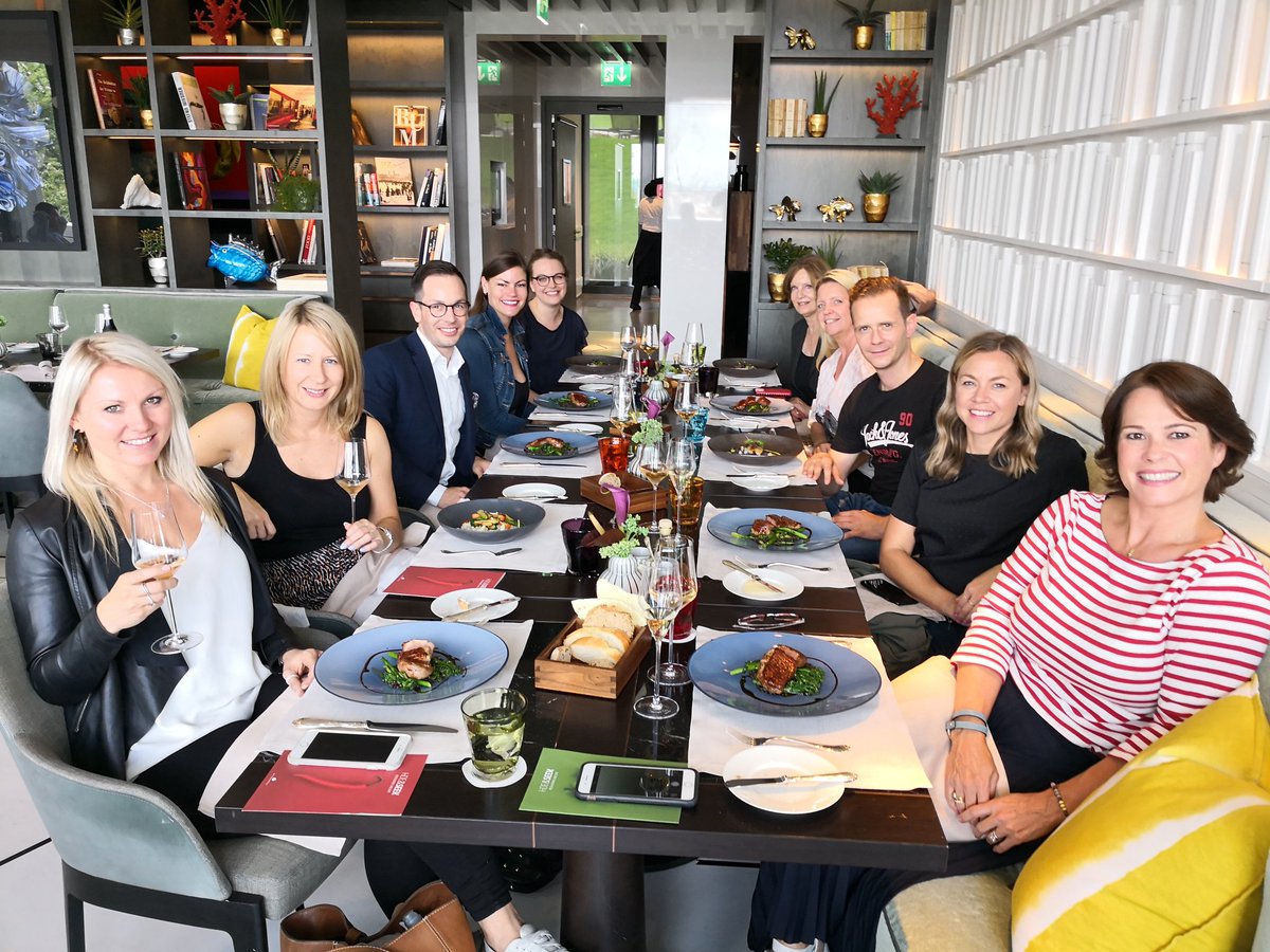ZurichCVB's tweet photo. Meeting Industry Professionals from the UK discover Zurich. First stop after landing is @giardino. Healthy Food #hideandseek. #meetinZurich #ilovegiardino #visitzurich https://t.co/lDhD2wrB8S