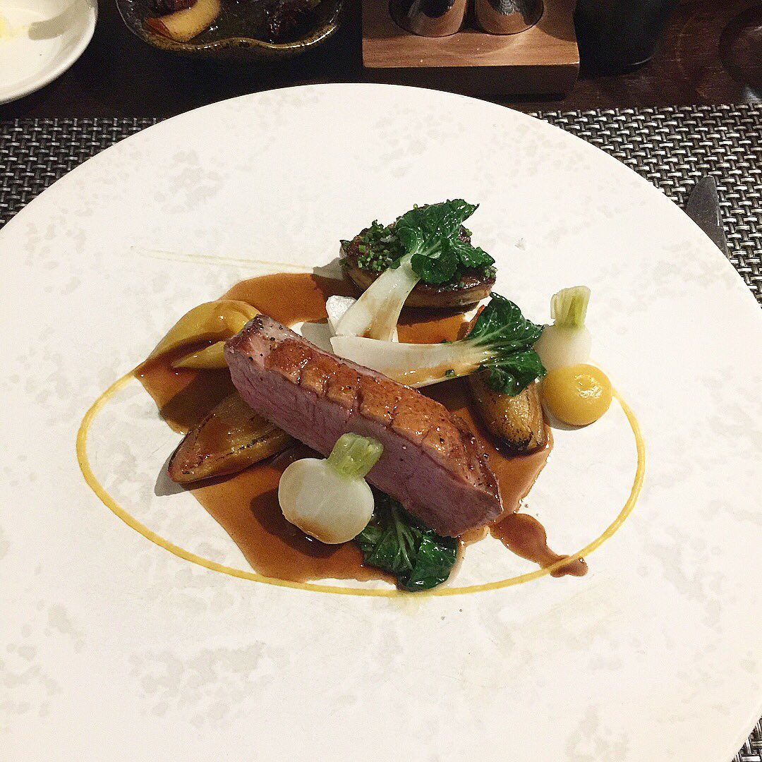 TheSpiceScribe's tweet photo. Chef @mikeshaw222, @jamestabor and I were absolutely blown away by your tasting menu at @whitehartlydgte’s @TheDiningRm last night. Best meal of 2018 so far and we’re into the final quarter now... 😎 https://t.co/FbZ3mhE55c