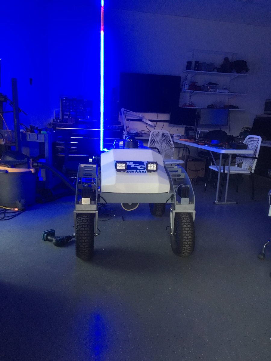 darinandersen's tweet image. Coming to a dark place near you soon #NXTRobotics #NXTStack #AI #Autonomous #AUVSI #AUV
