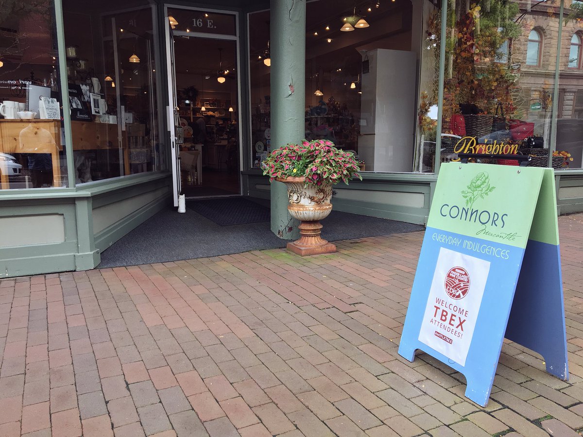 ConnorsMerc's tweet image. Hey, @TBEXevents! We’re hosting a special event during Monday evening’s Explore Corning Night. Join us for light refreshments, local chocolate tastings, and 50% off retired Vera Bradley items. #myFLXtbex