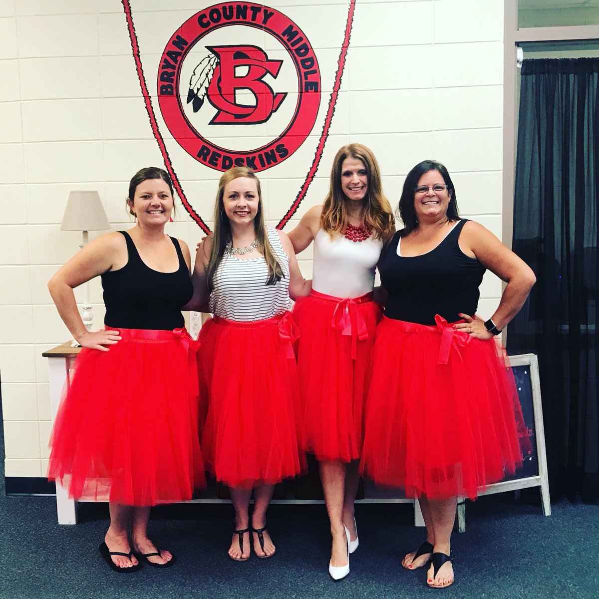 missliz31's tweet photo. #FocusFriday โค๏ธ๐โค๏ธ HUGE game tonight and we are rocking ELITE LEVEL spirit and pride! We LOVE our REDSKINS! #WatchUsGrow #BeBCMS #RedskinsOnTheRise โค๏ธ๐๐ฏ๐ #WeChoose โขโขโขโข โค๏ธโค๏ธโค๏ธโค๏ธโค๏ธโค๏ธโค๏ธ https://t.co/46PjaiFv9V