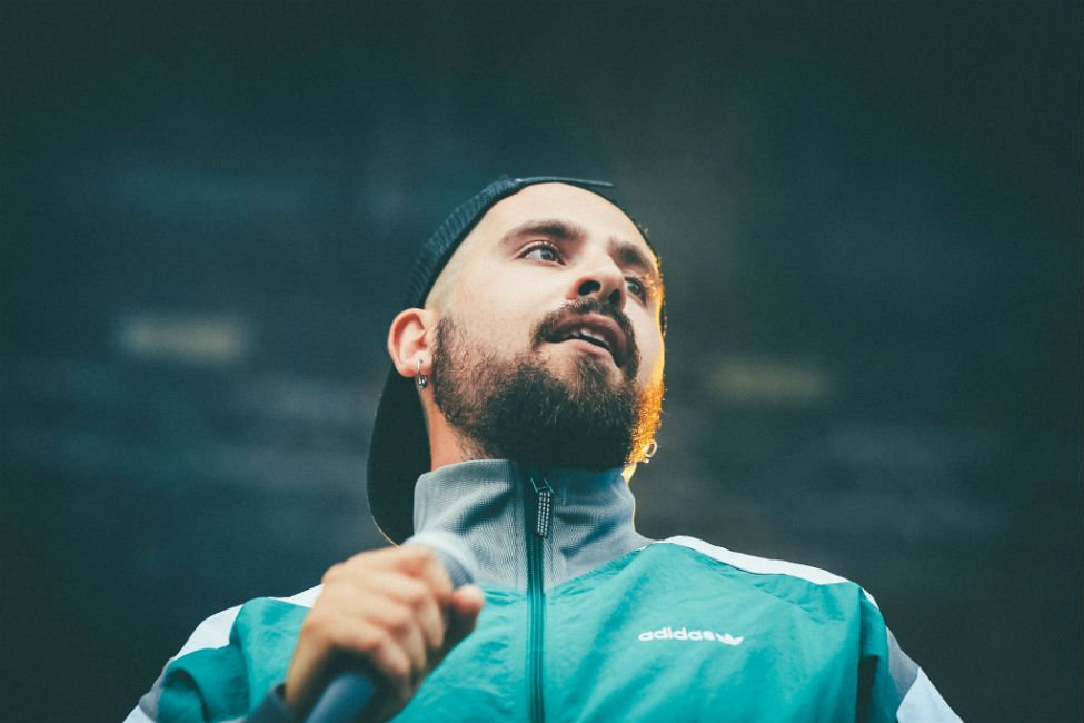 zazoomnews's tweet image. Frah Quintale tra cantautorato e rap. Il suo Regardez Moi all’Home Festival - #Quintale #cantautorato #Regardez zazoom.info/ultime-news/46…