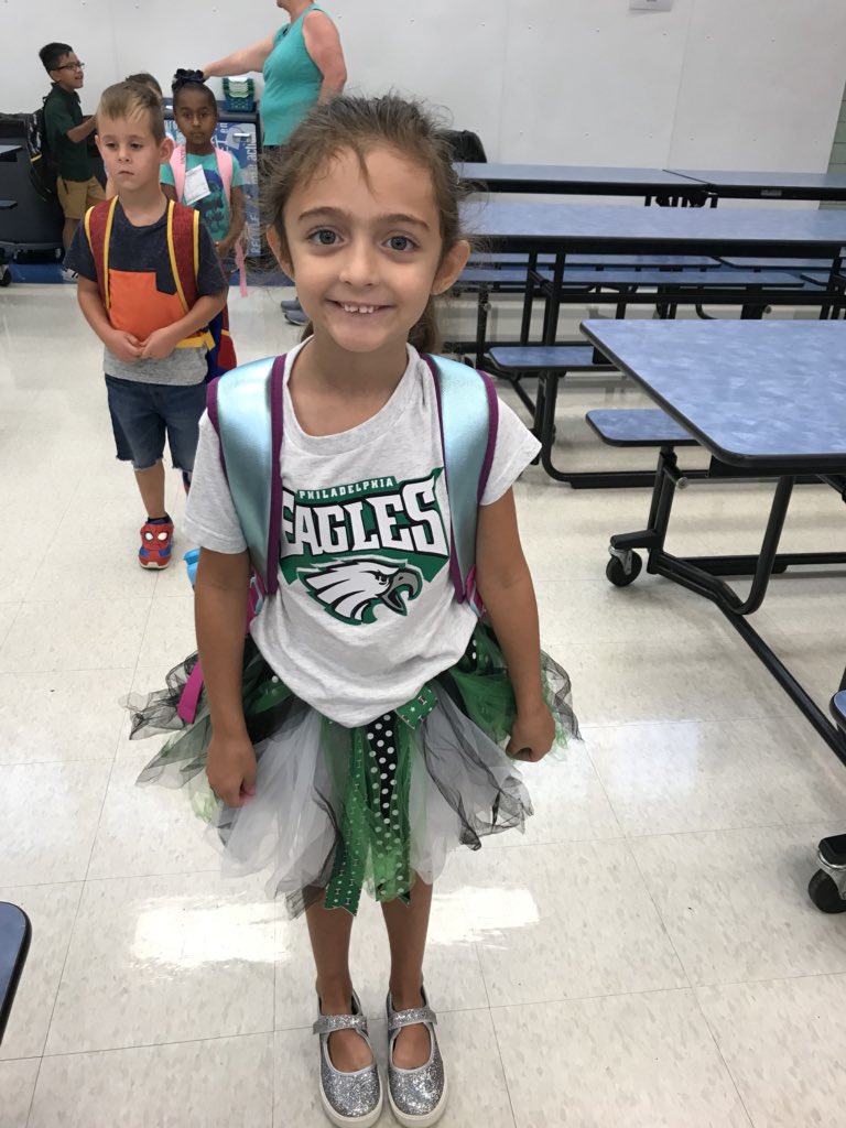 Celebrating an Eagles win 🦅 <a href="/PLVBears/">Pleasantville Elementary</a> #polarpride