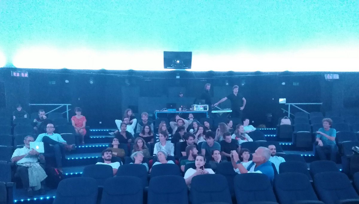 La projection se met en place ! #ecolelyonville