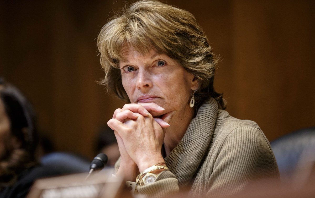 Sen. Lisa Murkowski is Helen Lovejoy (Credit: @PWC1981)