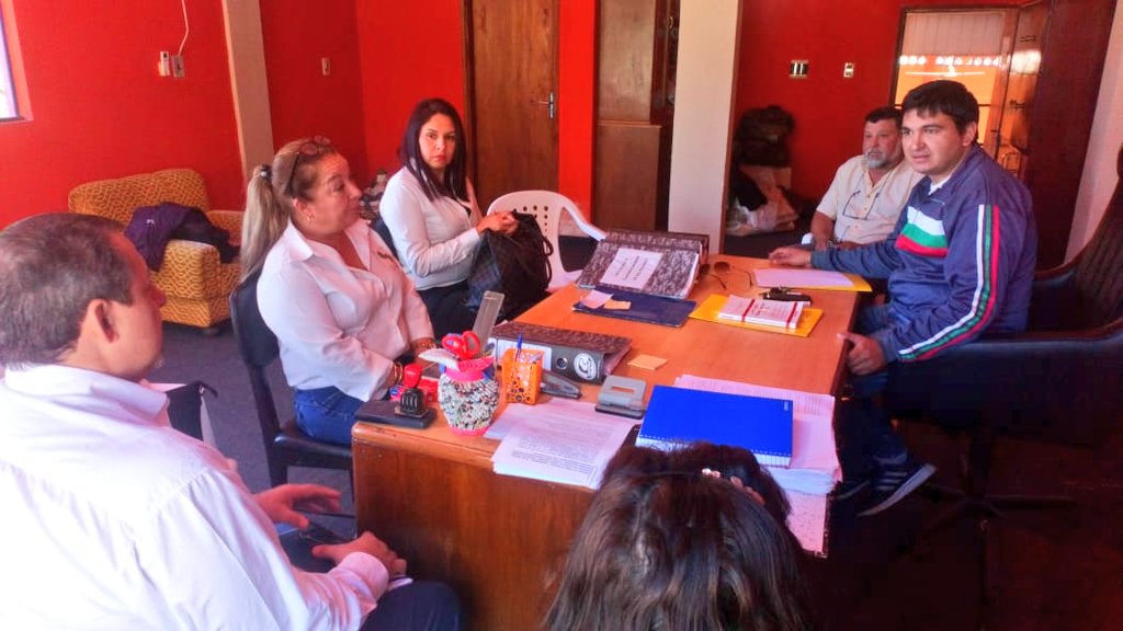 catastro_py's tweet photo. #CatastroMunicipios
📌 Los técnicos catastrales esta vez llegaron hasta Cnel. Martínez del Dpto. de Guairá para realizar trabajos de Asistencia Técnica en materia de Sistema de Información Geográfica con fines impositivos.
#CatastroPy #HaciendaPy https://t.co/9Nik6KkHYX