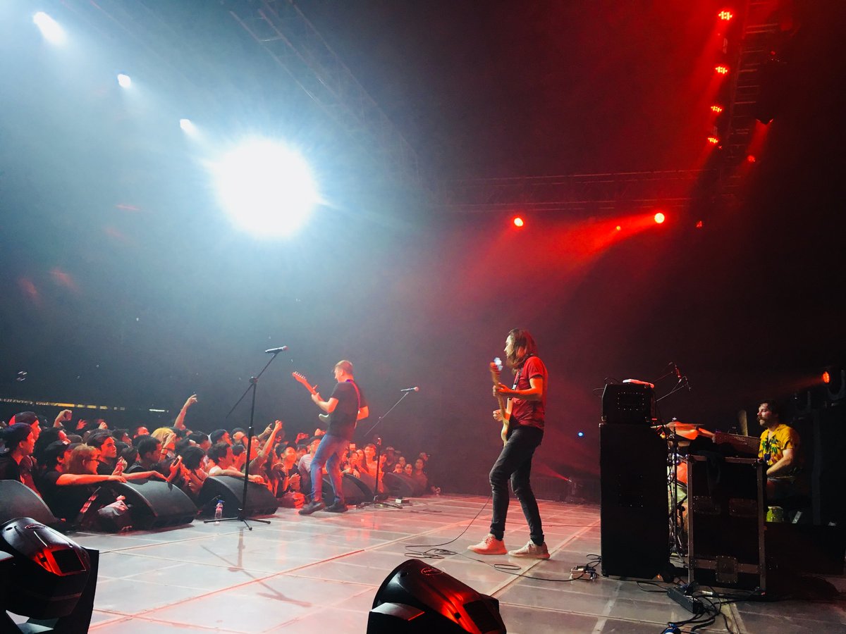 Great job, Manila, for making <a href="/TinyMovingParts/">Tiny Moving Parts</a>' first show in Southeast Asia more than pretty damn good! 🤙
#TinyMovingPartsMNL