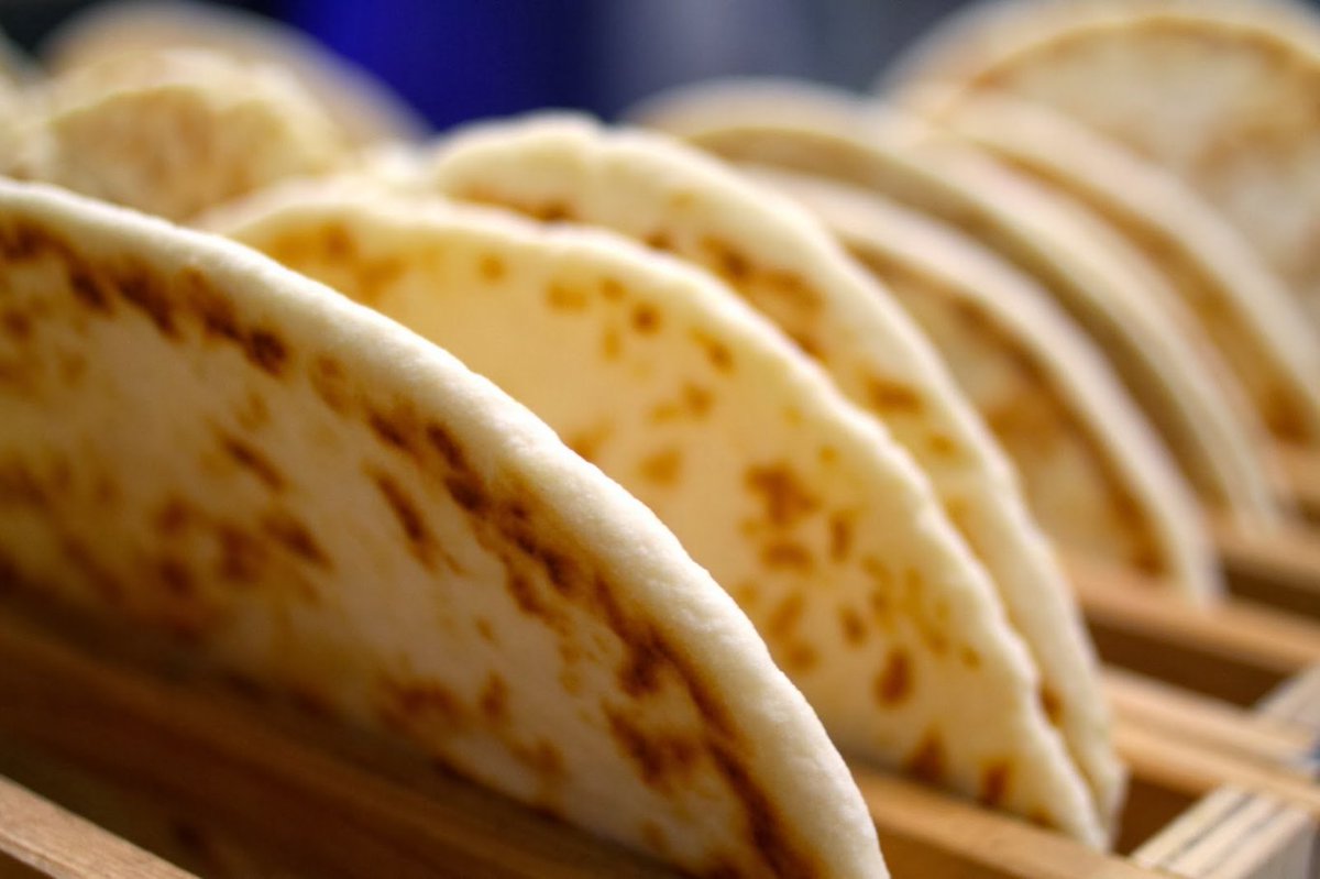 Anche per il 2018, torna l'evento "La pis un pò ma tot": un week end di fine estate dedicato al tradizionale pane di Romagna.

Da oggi al 9 settembre vi aspettiamo per assaggiare la piada in tutte le sue declinazioni!