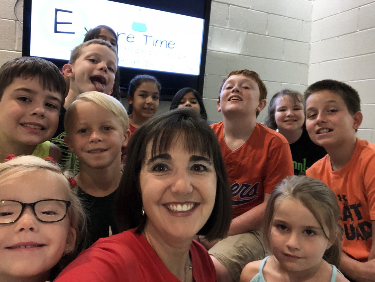 jenny_westbrook's tweet photo. Excited to welcome new Family members @MVESGainesville this morning #relationships #Families #clockpartners #TheTrojanWay @Hall_Schools https://t.co/QIbNd4Wxpp