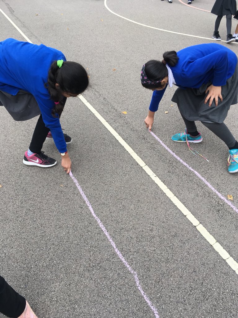 Rowlatts_TMET's tweet photo. Neptune house are making a giant Art Attack on the playground this afternoon. Can you guess what it might become? #rhphse #rhart #TMET #reciprocity #creativity #resourcefulness https://t.co/7VsttagsKG