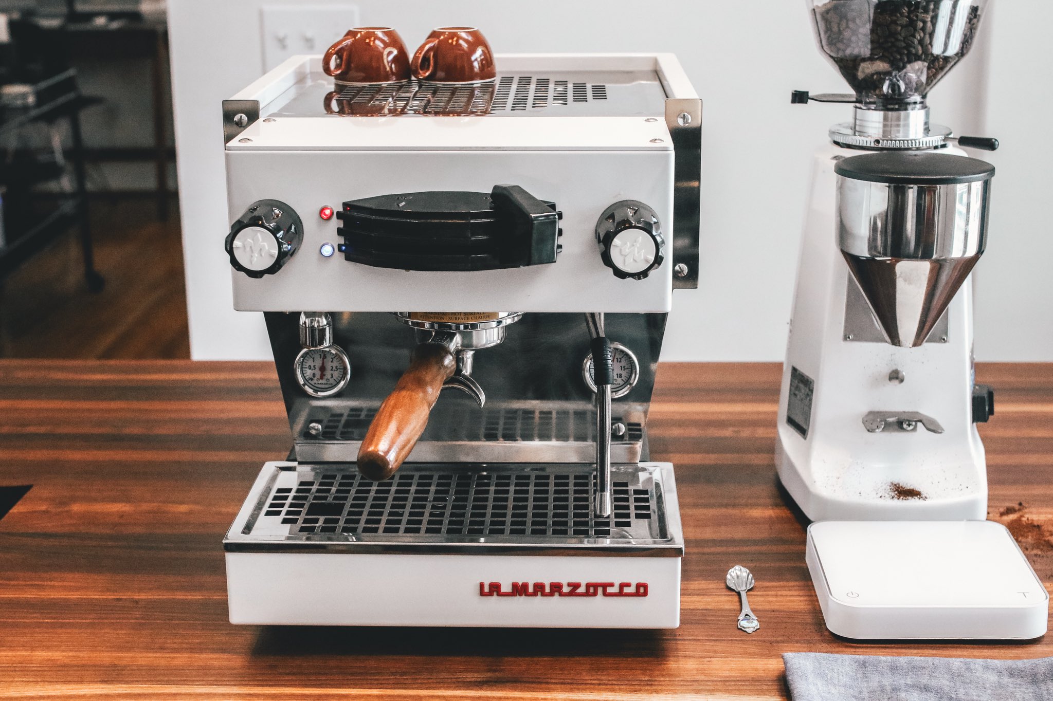 La llegada de la máquina de café espresso La Marzocco a EUA