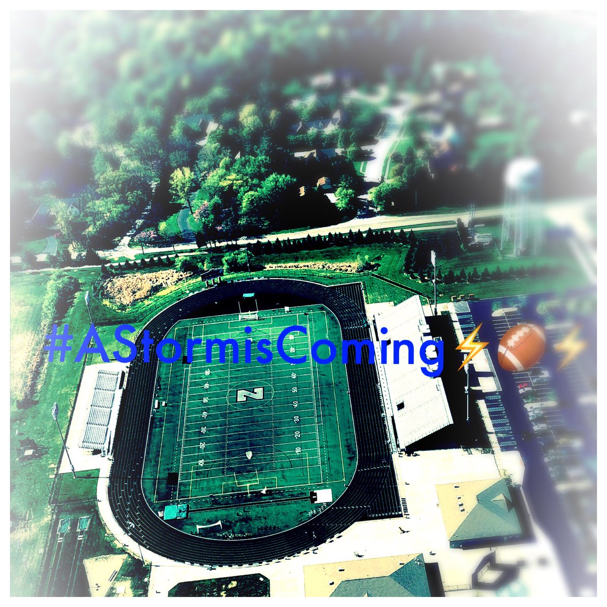 FlashesFBParent's tweet photo. Friday Night Lights: Flashes at Zionsville 7:00PM. #WHITEOUT https://t.co/JvQkUrvTeF