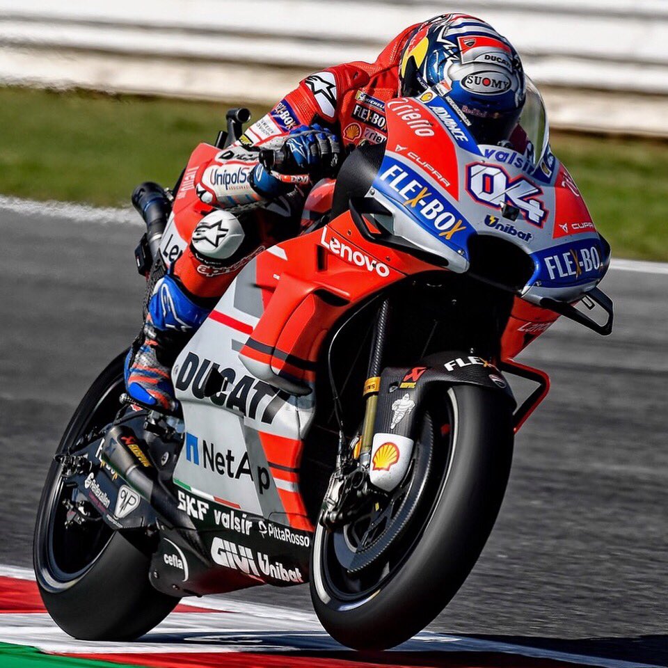 DucatiMotor's tweet photo. On 🔝 of the timesheets after the first day at @circuitomisano! P1 for @AndreaDovizioso and P2 for @lorenzo99... 💪🏻 #ForzaDucati #DucatiTeam #SanMarinoGP https://t.co/2jTjiCNrRt