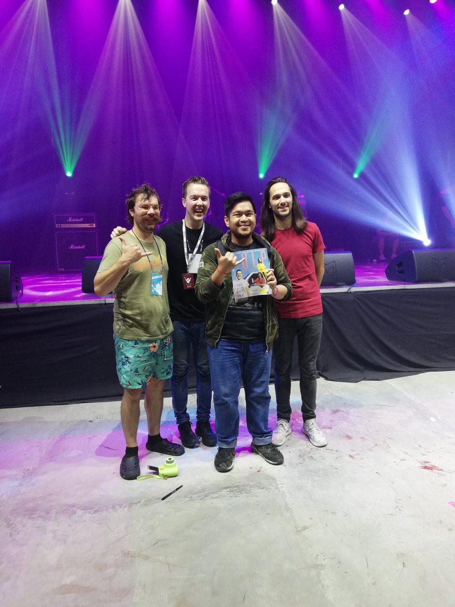 Scratch that! The night just got better with this awesome Meet and Greet with <a href="/TinyMovingParts/">Tiny Moving Parts</a>!
#TinyMovingPartsMNL