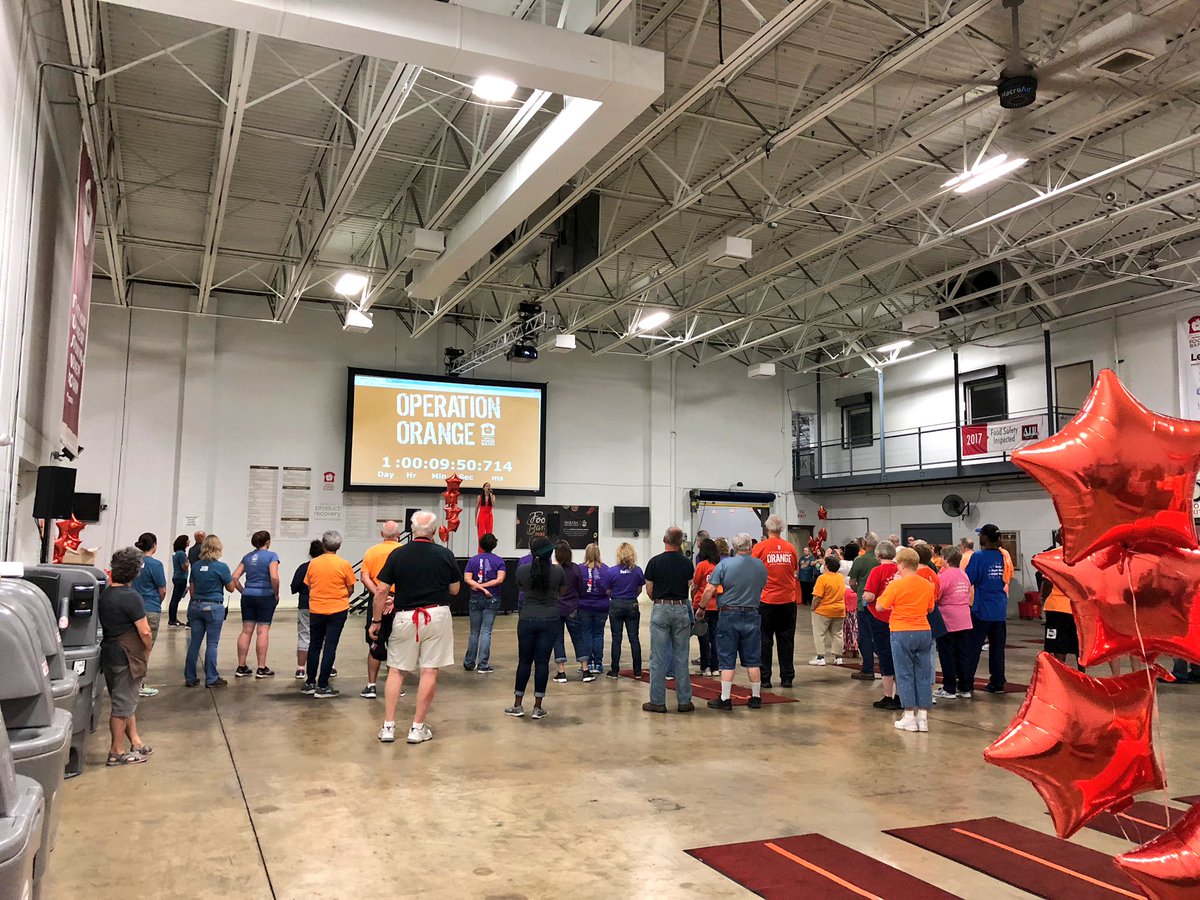 michaelmw's tweet photo. Our 6th annual Operation Orange 24-hour volunteer event is underway at @ACRFoodbank!! #acrfb #OpOrange https://t.co/AajUqmqOeh