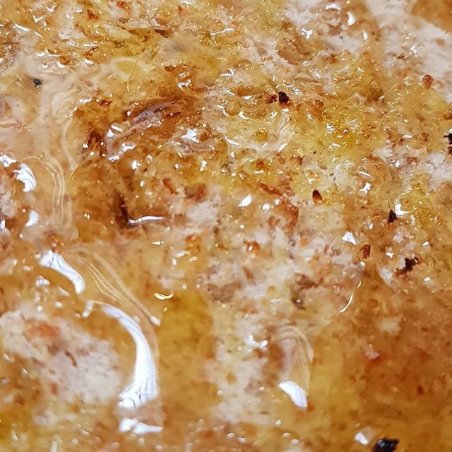 mundochristophe's tweet photo. Alguna vez probaste una simple tostada con aceite de oliva extra virgen y miel?
Acá en San Juan desayunando antes de salir para la expo #Argoliva
#foodporn #simpleyrico https://t.co/OSLA7wJx4y https://t.co/fwfA5qp1fF