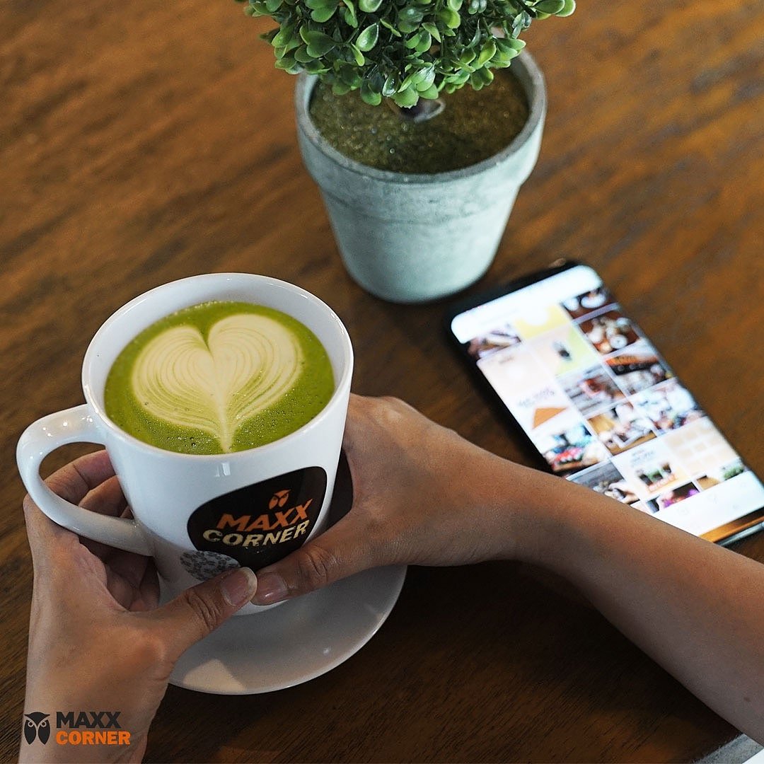 idmaxxcorner's tweet photo. Thank God It's Friday! Looking for a perfect spot to hang out? Ke Maxx Corner aja, selain tempatnya yang nyaman, Corner Buddies juga bisa menikmati berbagai menu menarik di sini.
-
#MAXXCorner #cornerbuddies #ngopiyuk #ngopilah #kopiindonesia #kopilokal #kopi #CornerStyle https://t.co/EIAOCUrkzI