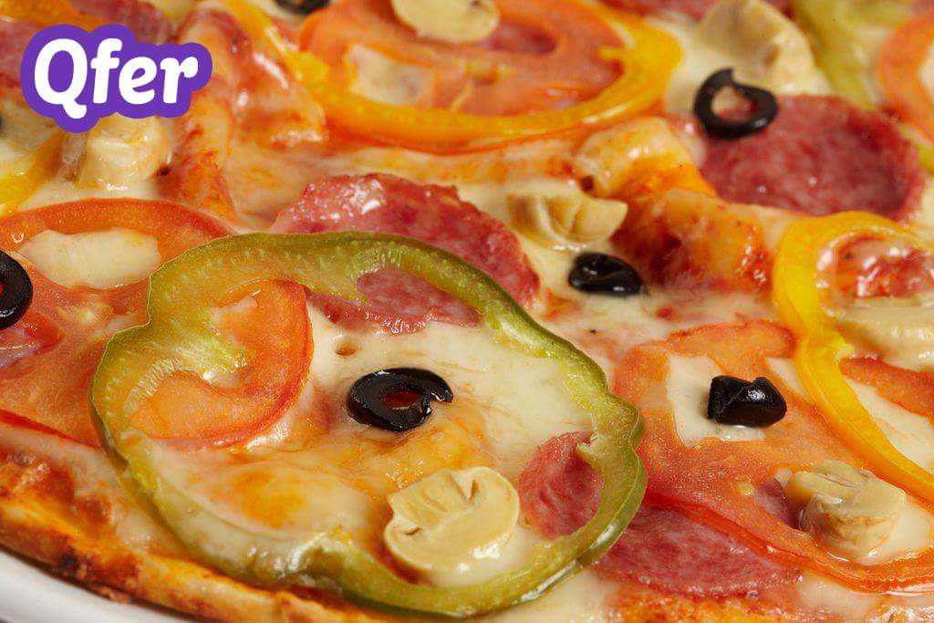 QferApp's tweet image. Tās sajūtas, nobaudot karstas picas pirmo kumosu! 😋💜 Makss un Morics garantē Jums īpašu baudījumu katrā picas centimetrā.🍕 Kā arī pirmie 10 jaunie lietotāji, kuri ievadīs savā Qfer profilā promo kodu LOVEMAKSS, saņems 3 Eur atlaidi pasūtījumam. 🤗