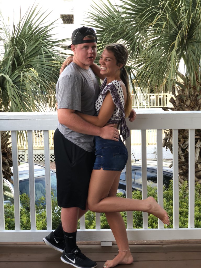 kinleypatt's tweet photo. Happy Birthday Lova❤️🎉 Thanks for always keeping my heart happy! Wouldn’t want to live my life with any other soul😊I love you https://t.co/BQOOpvx8Jg