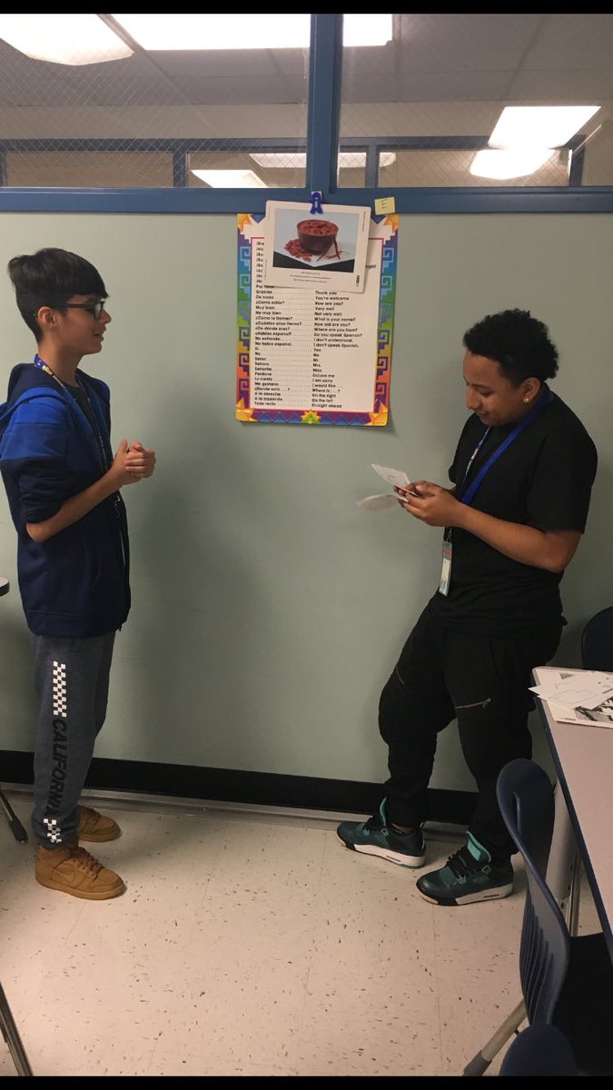 jenlarue2's tweet photo. Quiz Quiz Trade Friday! #wdsd7 #wdjh https://t.co/q3fHjcb1ar